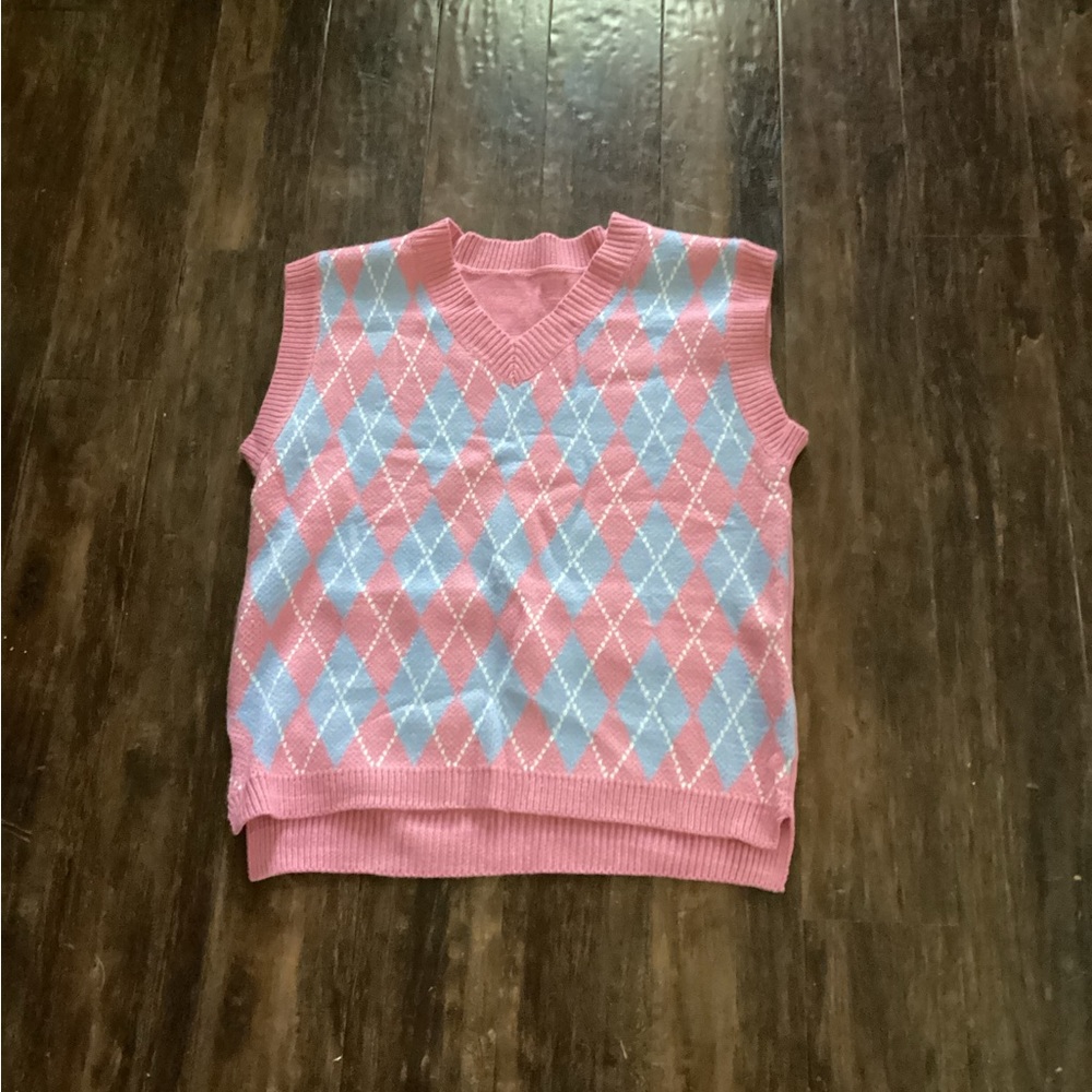 Woman’s Sweater Plaid Sleeveless V Neck Sweater Vest.